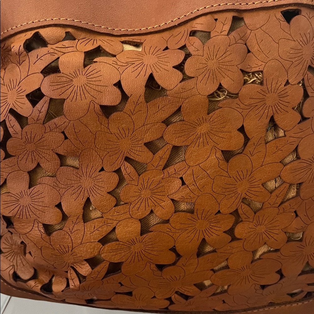 Sundance Cognac Brown Leather Handbag with Mini Pouch - Picture 2 of 11
